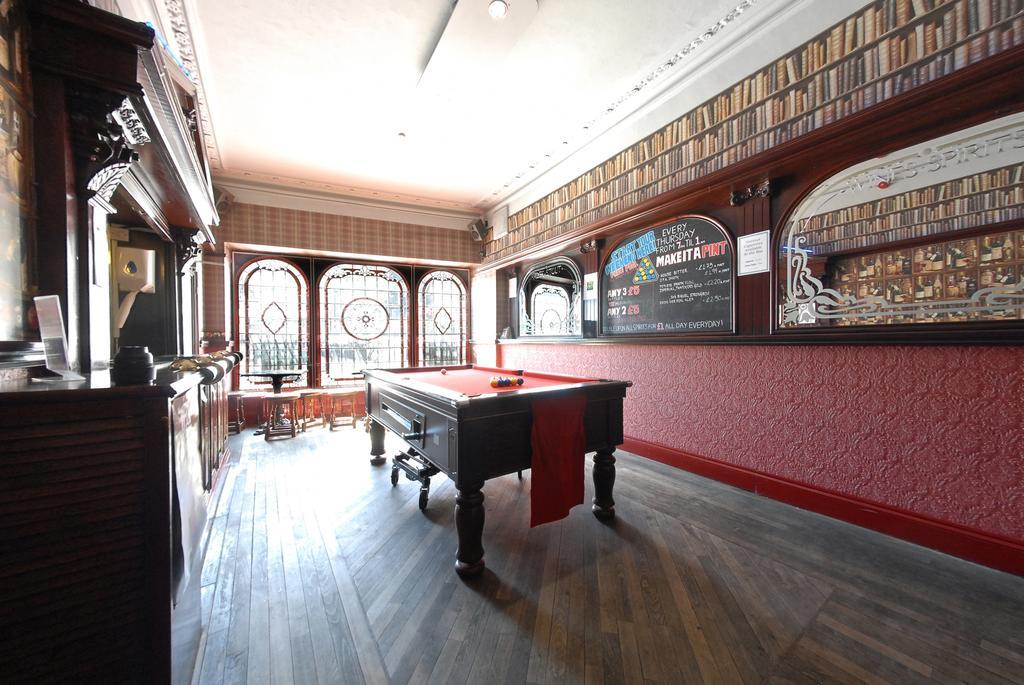 The George Hotel Whitby Kültér fotó