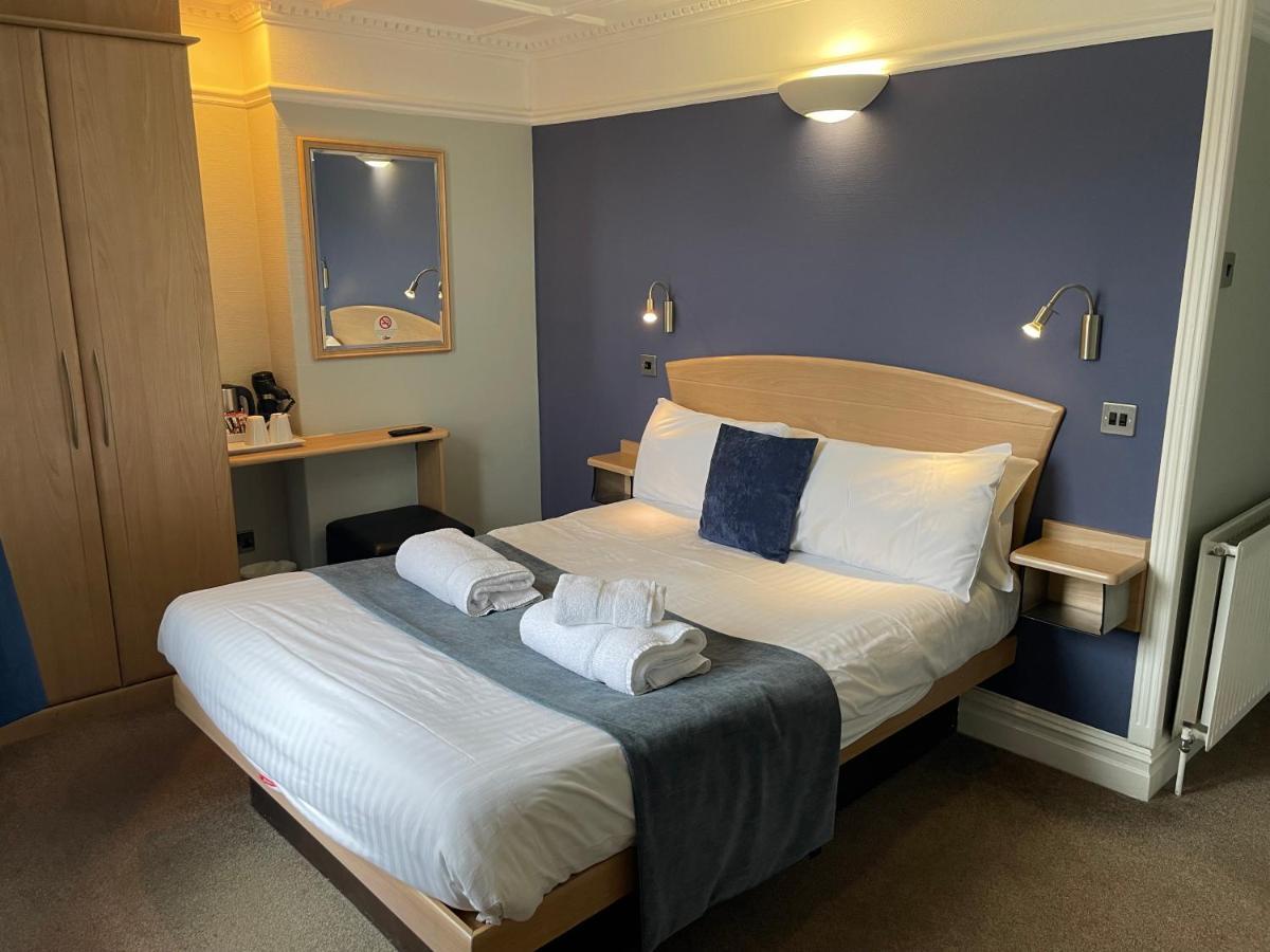 The George Hotel Whitby Kültér fotó